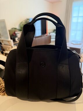 lululemon athletica Black Carry-All Duffel Bag